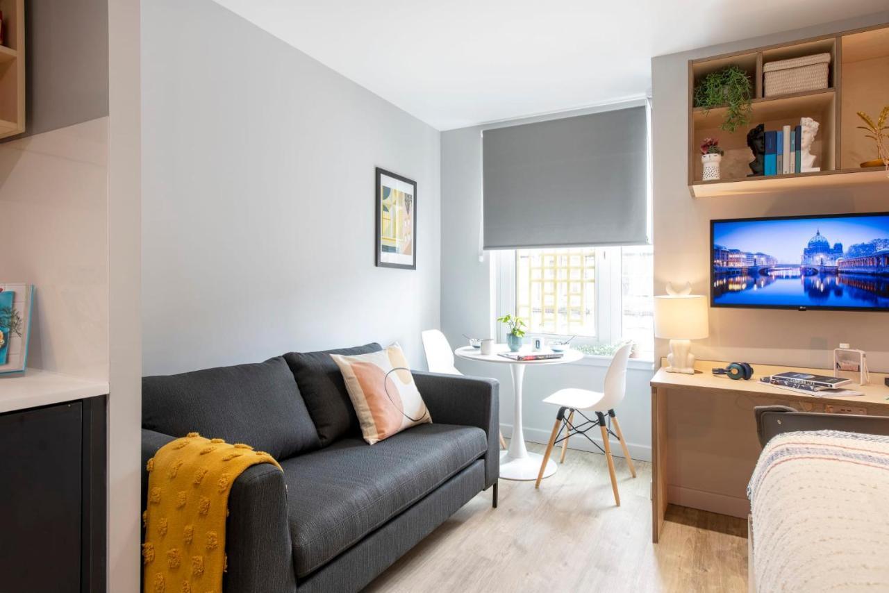 Sleek Studios, Apartments And Private Bedrooms At Silk Mill Close To Edinburgh Old Town Bagian luar foto