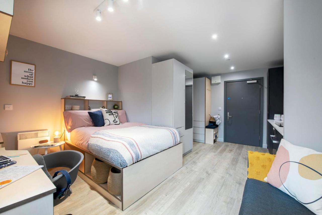 Sleek Studios, Apartments And Private Bedrooms At Silk Mill Close To Edinburgh Old Town Bagian luar foto